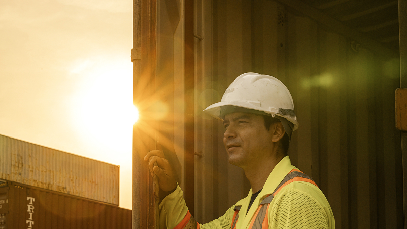 הלוגיסטיקה מגיעה עד אליכם